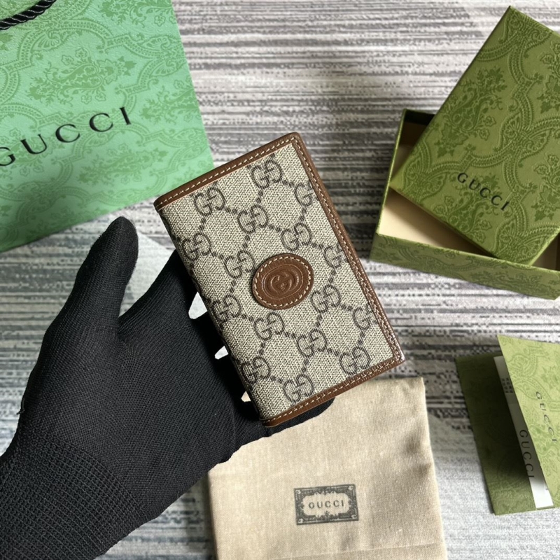 G*u*i wallets & purse